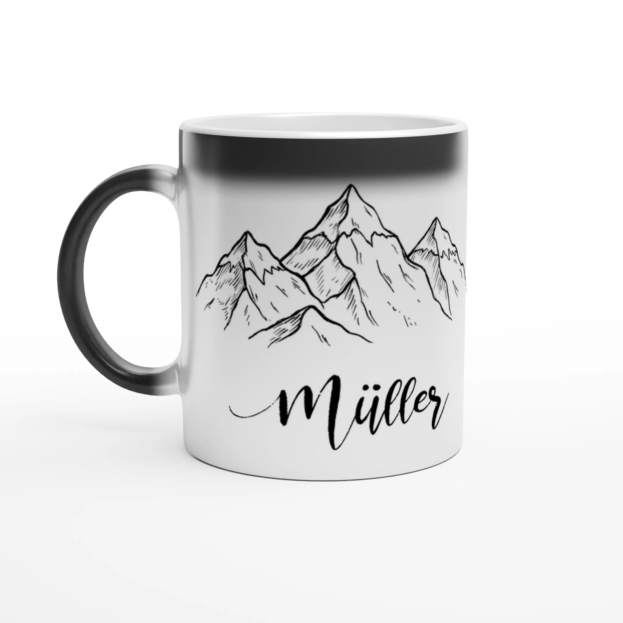 Personalisierte Zaubertasse 'Berge' - Magische Tasse mit Namen - Made By Request Store