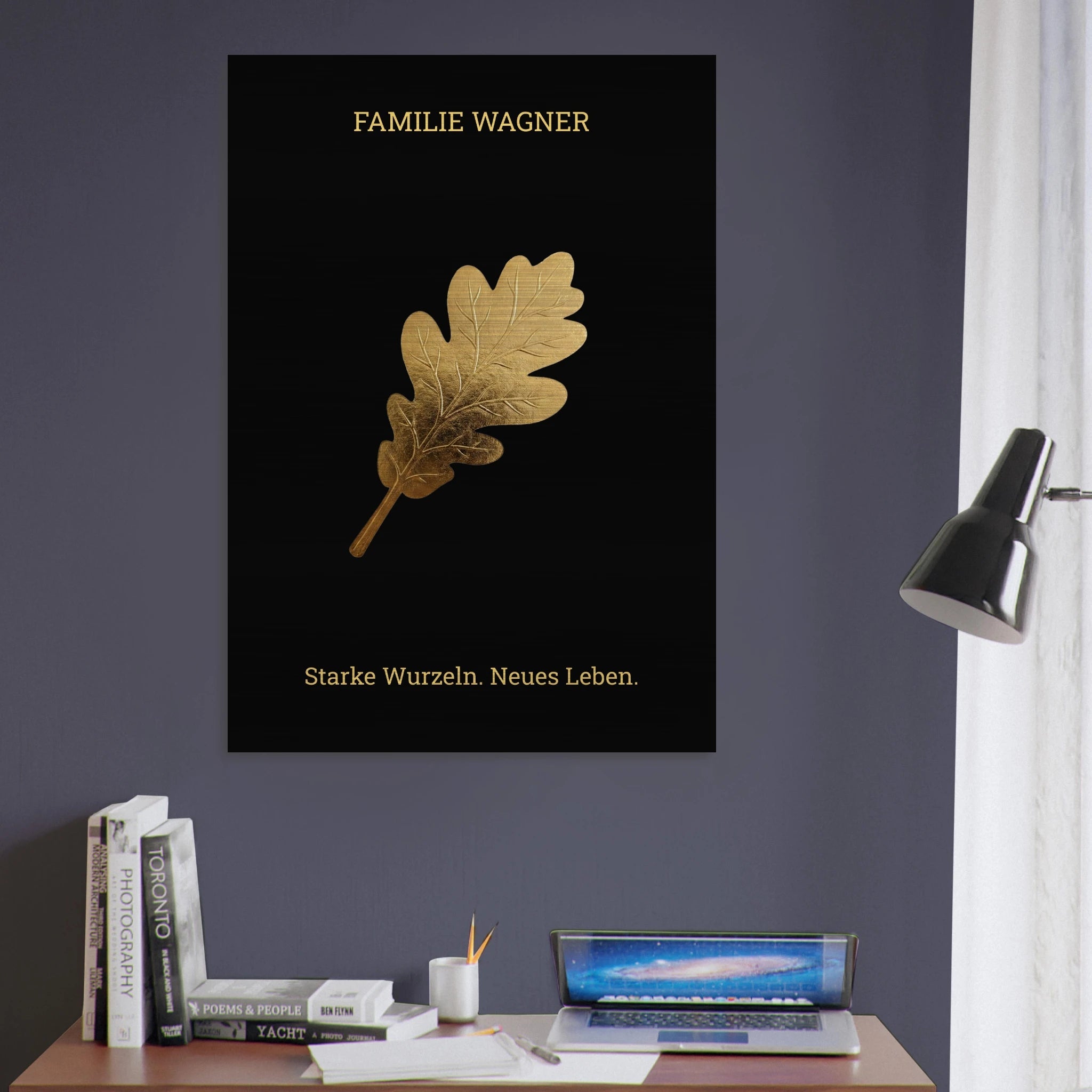 Personalisiertes Alu - Dibond Wandbild "Goldene Eiche" – Familienname & Wunschtext – Exklusives Geschenk zum Einzug – Schwarz Gold Metall - Made By Request Store