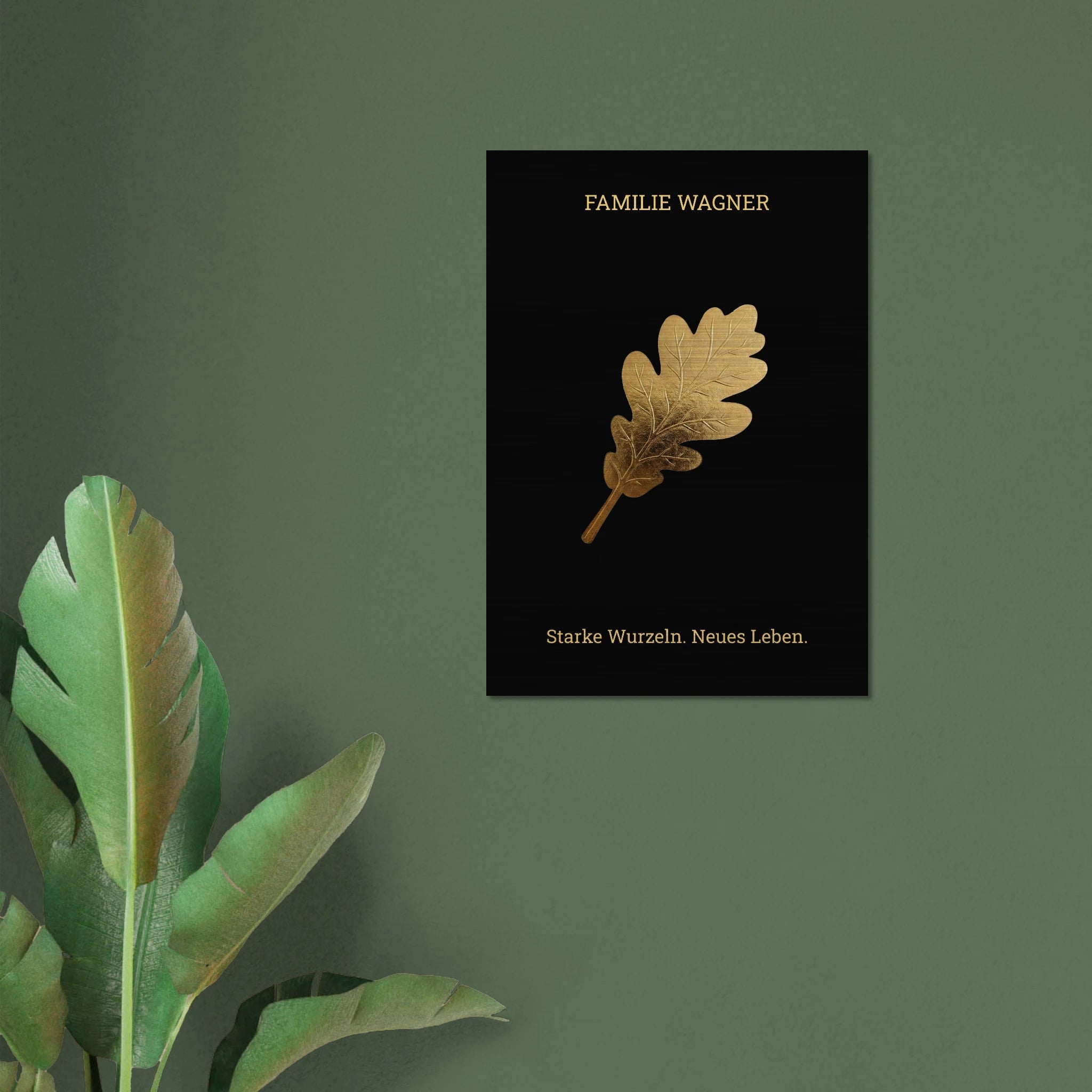Personalisiertes Alu - Dibond Wandbild "Goldene Eiche" – Familienname & Wunschtext – Exklusives Geschenk zum Einzug – Schwarz Gold Metall - Made By Request Store